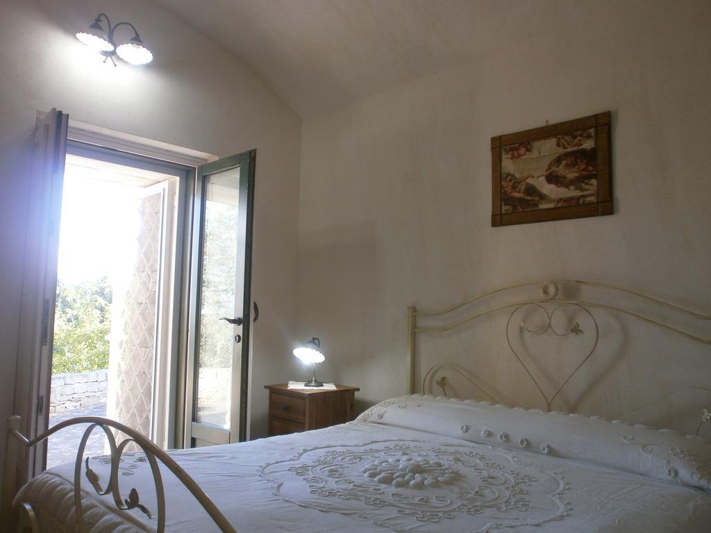 Trullo Villa Giuliana Con Giardino Posizione Panoramica Free Wifi Ostuni Szoba fotó